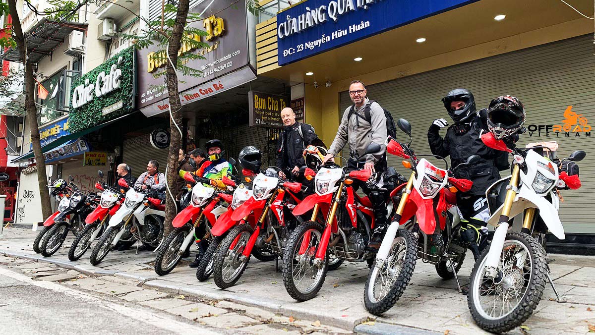 Hanoi Motorbike Tour To Duong Lam Ancient Village