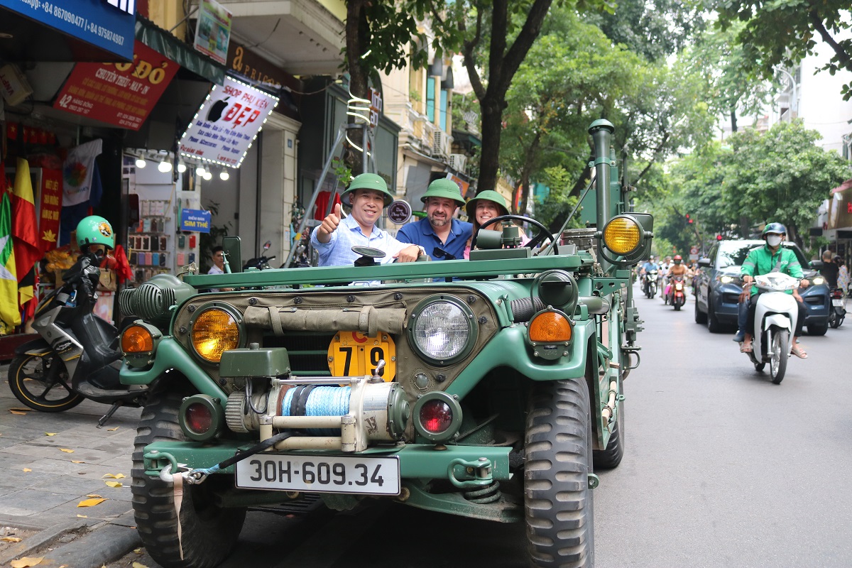 Hanoi War History and Military Jeep Tour